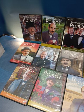 Lote 25 DVDs, Agatha Christie, Poirot, casi completa