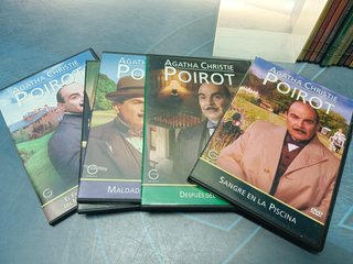 Lote 25 DVDs, Agatha Christie, Poirot, casi completa