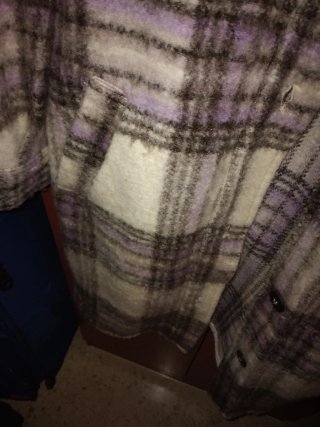 Abrigo Bershka cuadros morado talla S