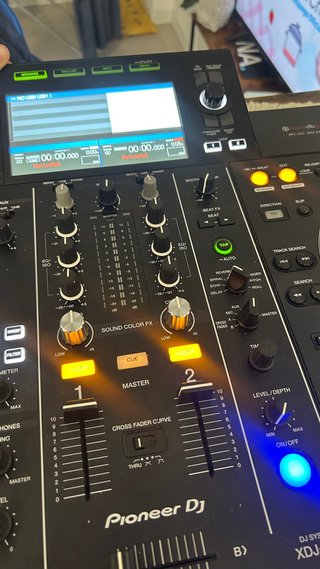 Pioneer XDJ-RX2