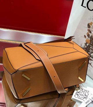 Bolso Loewe Puzzle Pequeño Caramelo