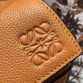 Bolso Loewe Puzzle Pequeño Caramelo