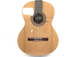guitarra clasica f. fernandez fzn
