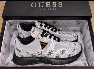 Botines Guess Grises y Negros