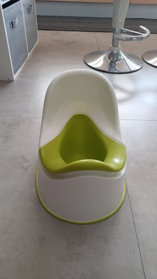 Orinal bebé blanco y verde