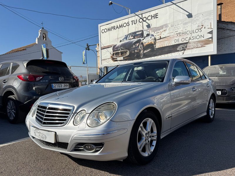 Mercedes-Benz Clase E E 220 CDI Avantgarde 4p (W211) 2006, foto 2