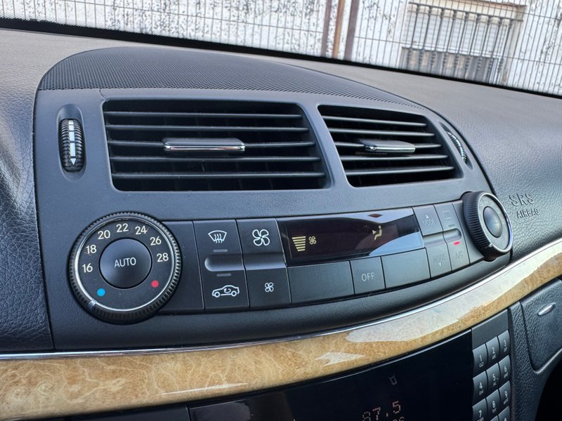 Mercedes-Benz Clase E E 220 CDI Avantgarde 4p (W211) 2006, foto 26