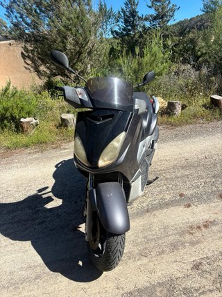 Yamaha Xmax 250cc 2008 Gris/Rojo