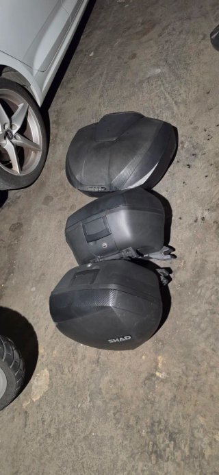 Baúles Shad para Kymco AK550