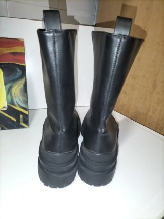 Botas Monki vegan chunky negras. 41