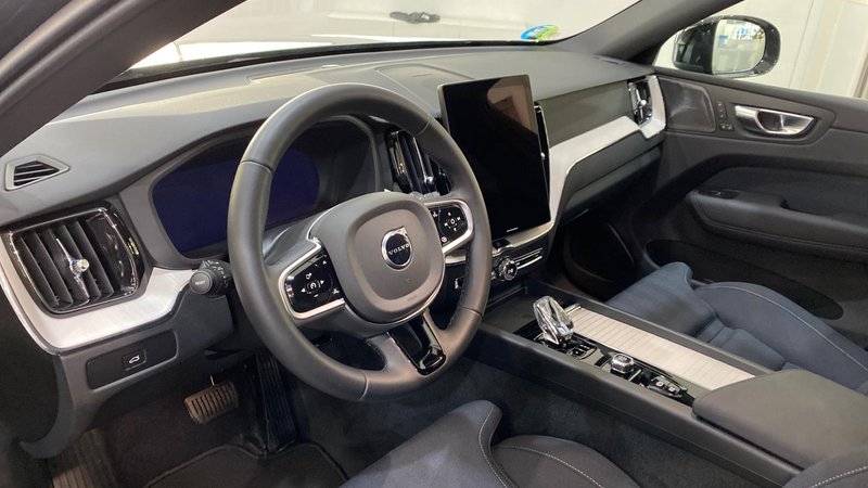 Volvo XC60 2026, foto 5