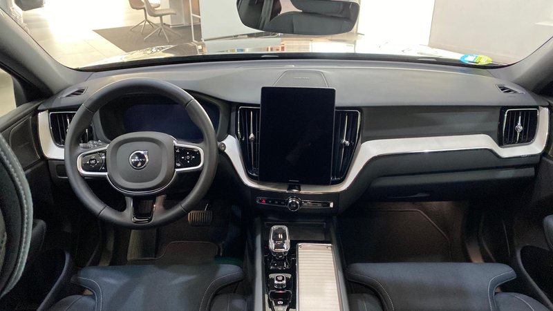 Volvo XC60 2026, foto 6
