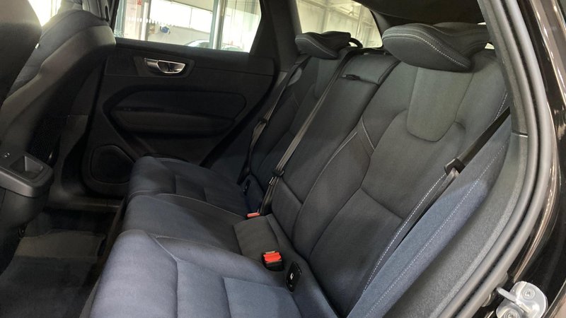 Volvo XC60 2026, foto 7