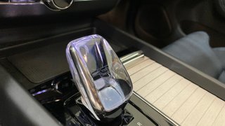 VOLVO XC60 2.0 B5 P MHEV PLUS DARK AUTO 4WD 5P