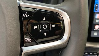 VOLVO XC60 2.0 B5 P MHEV PLUS DARK AUTO 4WD 5P