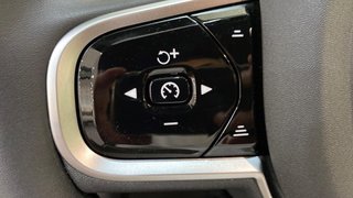 VOLVO XC60 2.0 B5 P MHEV PLUS DARK AUTO 4WD 5P