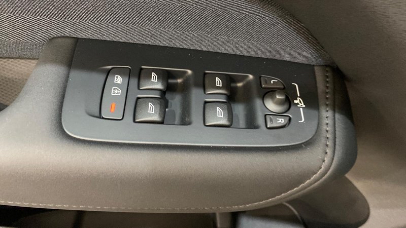 Volvo XC60 2026, foto 25