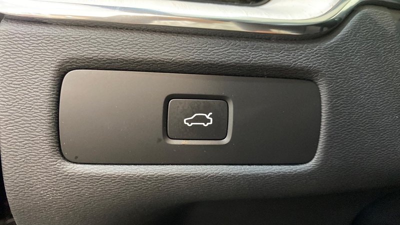 Volvo XC60 2026, foto 26
