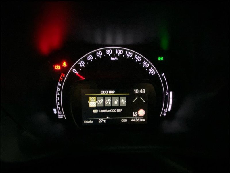 Toyota Aygo X Cross 1.0 Trendy Edition MT 2022, foto 14