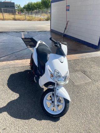 Yamaha Jog RR 2007 Scooter Blanco