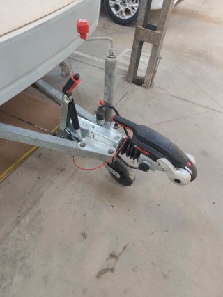 Se vende caravana 750kg