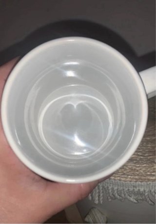 Taza Loewe Original Blanca y Amarilla