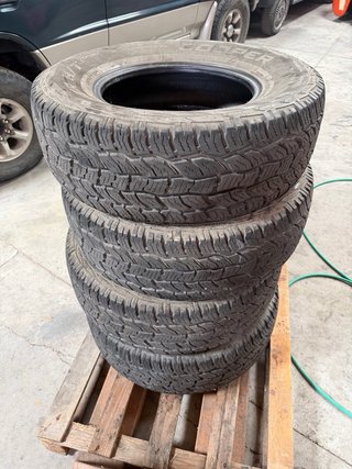 4 Neumáticos Cooper 255/70/16