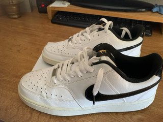 Zapatillas Nike Air Force 1 Blancas y Negras