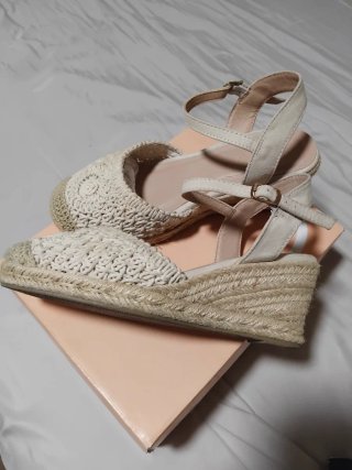 Sandalias esparto cuña beige talla 37
