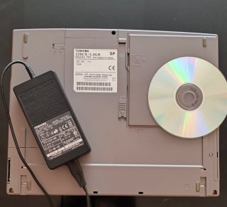 Toshiba Windows_95