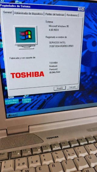 Toshiba Windows_95