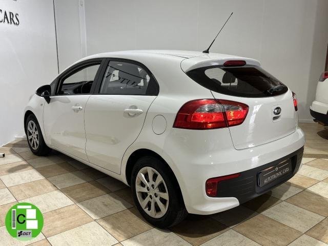 KIA Rio 5p 1.1 CRDi WGT Concept