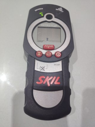 Detector de metales SKIL 550