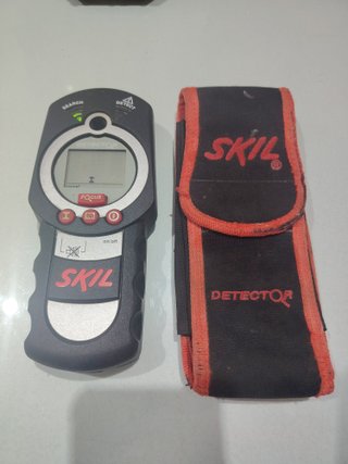 Detector de metales SKIL 550