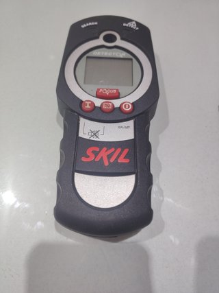 Detector de metales SKIL 550