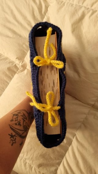 Funda tejida a mano con estrellas