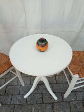 Conjunto mesa y 2 sillas blancas