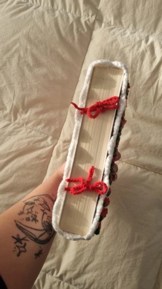 Funda tejida a mano para libros