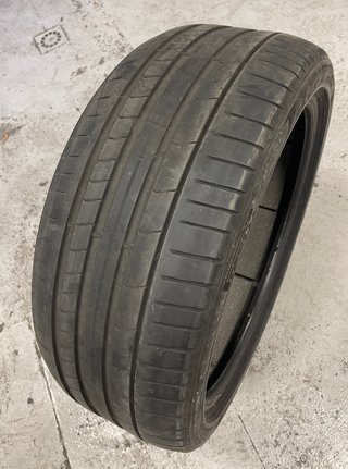 Neumático PIRELLI PZero 245/40/20 99W