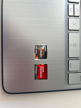 Portátil HP Ryzen 7 16GB RAM 1TB