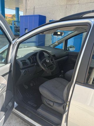 VW Sharan 2.0 TDI 140 CV 7 Plazas – ¡2.500€ NEGOCI