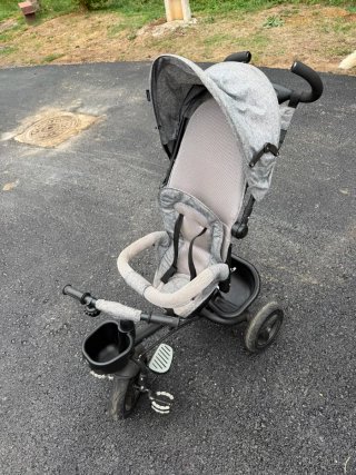 Triciclo Silla Infantil con Pedales