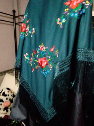 Falda Baturra con Manto Multicolor
