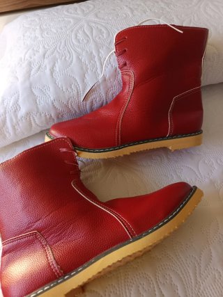 Botines planos rojos