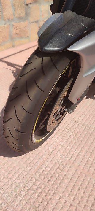 Suzuki B-King Naked Plata y Negra