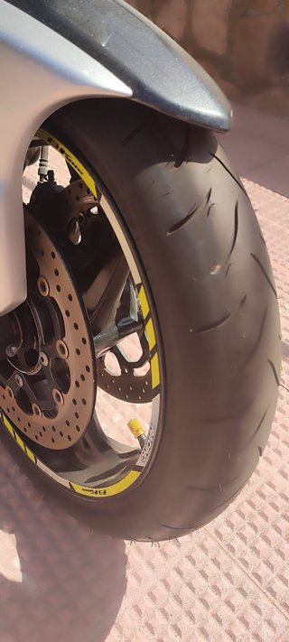 Suzuki B-King Naked Plata y Negra