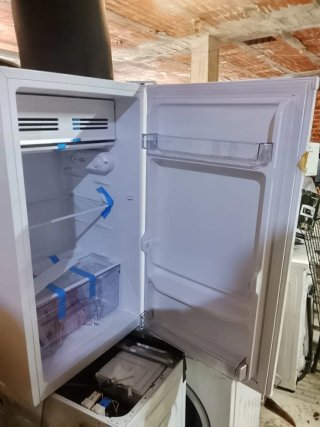 Nevera Sauber bajo encimera