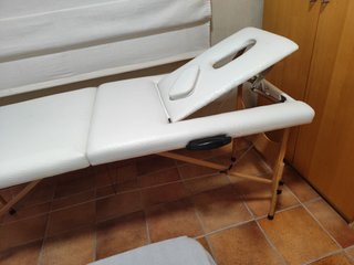 Camilla portátil para masajes blanca