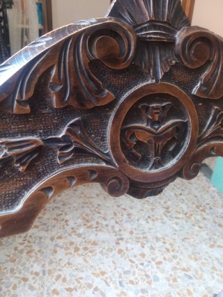 Sedia Savonarola legno intagliato