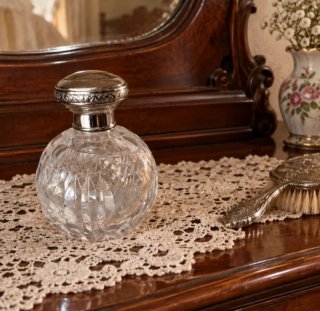 Antiguo Perfumador de Cristal Tallado